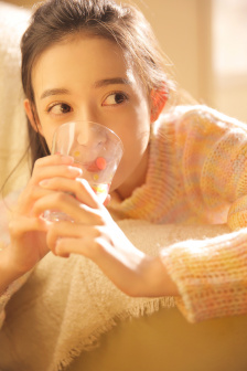 丰满的秘书2在线观看